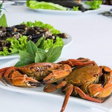 ¡Abierto todos los días! Visítenos en nuestro restaurante-marisquería en Bueu