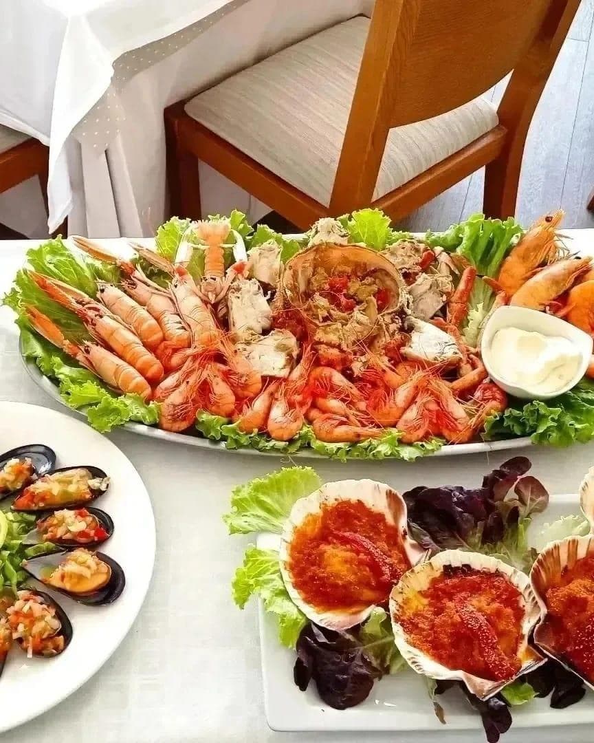 ¡Disfrute del menú de fin de año 2022 de Restaurante Loureiro! - Imagen 1