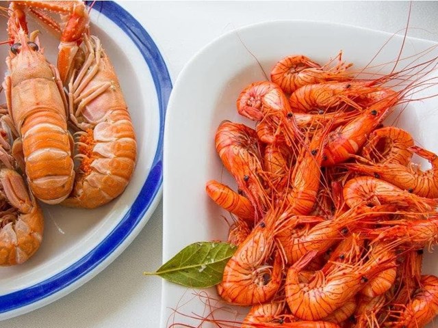 Pruebe los mejores pescados y mariscos en Restaurante Loureiro