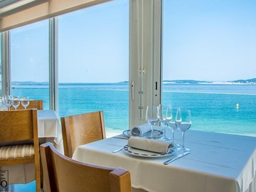 Restaurante Loureiro: ubicación privilegiada frente a la playa